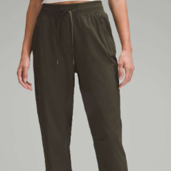 Lululemon License to Train High Rise Pant Size 2 - Picture 1 of 4